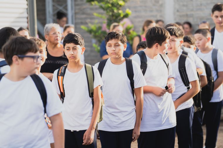 La nueva escuela secundaria abrió sus puertas en Monte Cristo