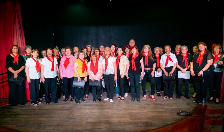 La Oficina de Personas Mayores de Monte Cristo realizó una nueva muestra de talleres