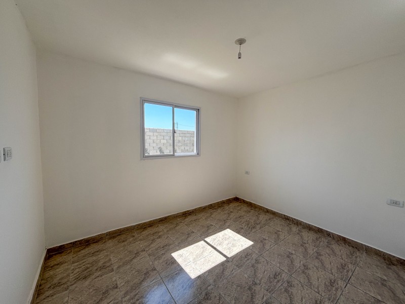 Se entregaron 2 viviendas del EMUVI en Monte Cristo