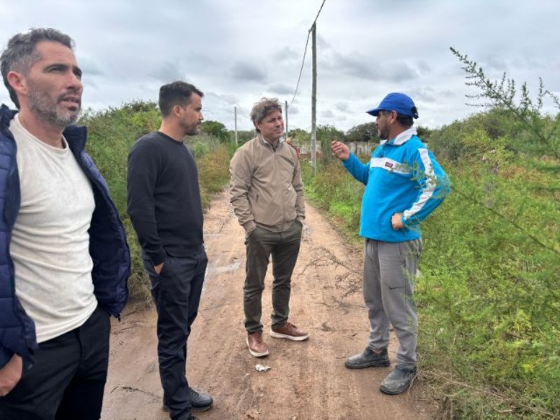 El Gobierno de Córdoba y los municipios de Monte Cristo y Piquillín refuerzan la asistencia en KM 691