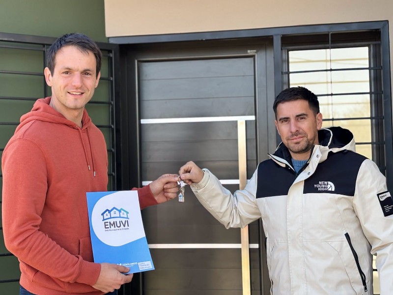 ¡Dos nuevas familias ya tienen casa propia!